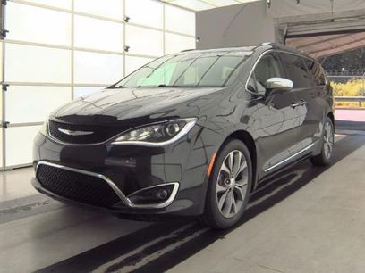 Used 2017 Chrysler Pacifica Limited