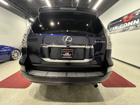 Used 2018 Lexus GX 460 Premium w/ Premium Package image 16
