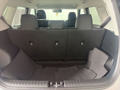 Certified 2025 Kia Soul LX w/ LX Technology Package FWD image 8