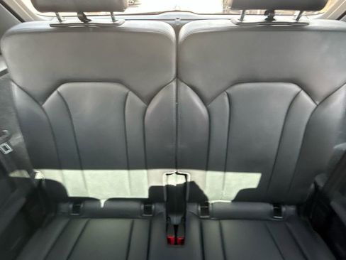 Used 2017 Audi Q7 3.0T Premium Plus w/ Premium Plus Package image 39