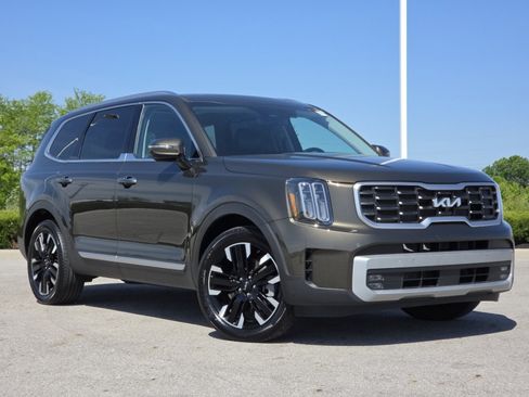Used 2024 Kia Telluride SX Prestige AWD/4WD image 2