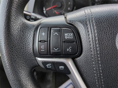 Used 2015 Toyota Sienna LE image 18