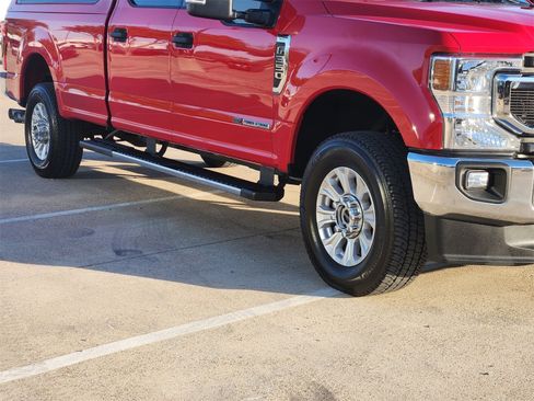 Used 2022 Ford F350 XLT w/ XLT Value Package image 11