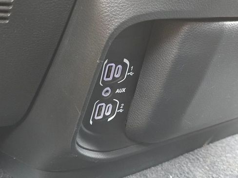 Used 2025 RAM 1500 Big Horn AWD/4WD image 34
