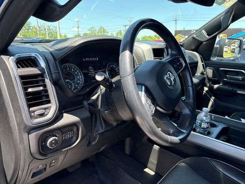 Used 2023 RAM 1500 Laramie AWD/4WD image 8