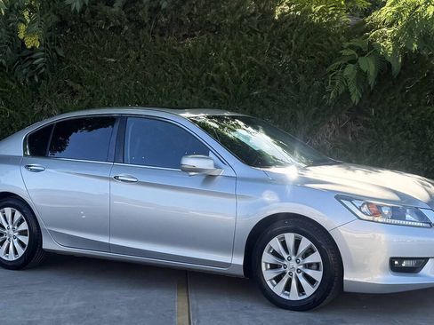 Used 2015 Honda Accord EX-L image 3