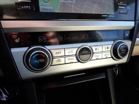 Used 2016 Subaru Outback 3.6R Limited image 24