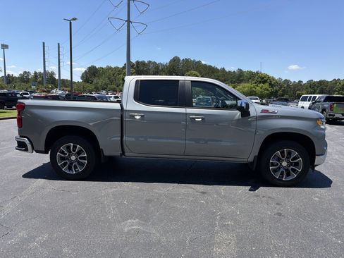 Used 2026 Chevrolet Silverado 1500 LT AWD/4WD image 4