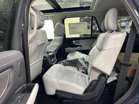 New 2027 Ford Expedition Platinum AWD/4WD image 27