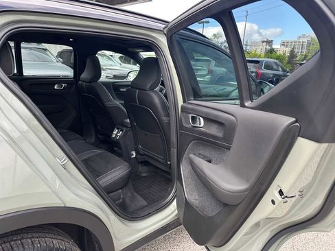 Certified 2023 Volvo XC40 Recharge Ultimate w/ Protection Package Premier AWD/4WD image 14