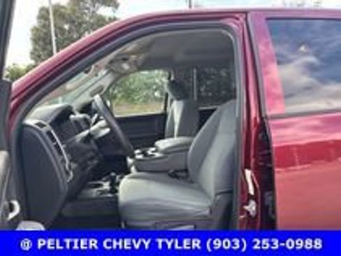 Used 2018 RAM 2500 Tradesman w/ Chrome Appearance Group AWD/4WD image 15