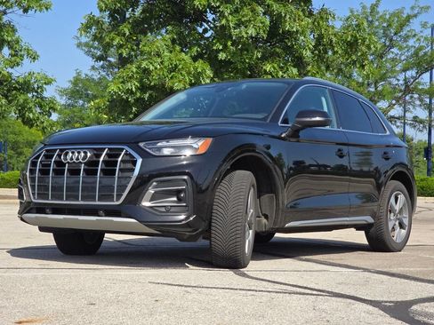 Used 2023 Audi Q5 2.0T Premium Plus w/ Premium Plus Package AWD/4WD image 12