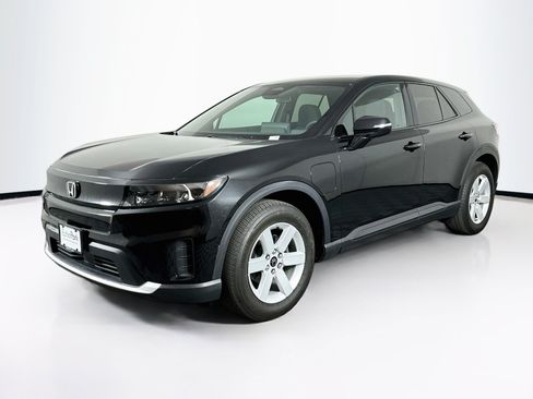Used 2024 Honda Prologue EX image 3