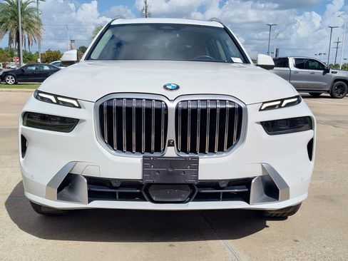 Used 2024 BMW X7 xDrive40i w/ Premium Package AWD/4WD image 18