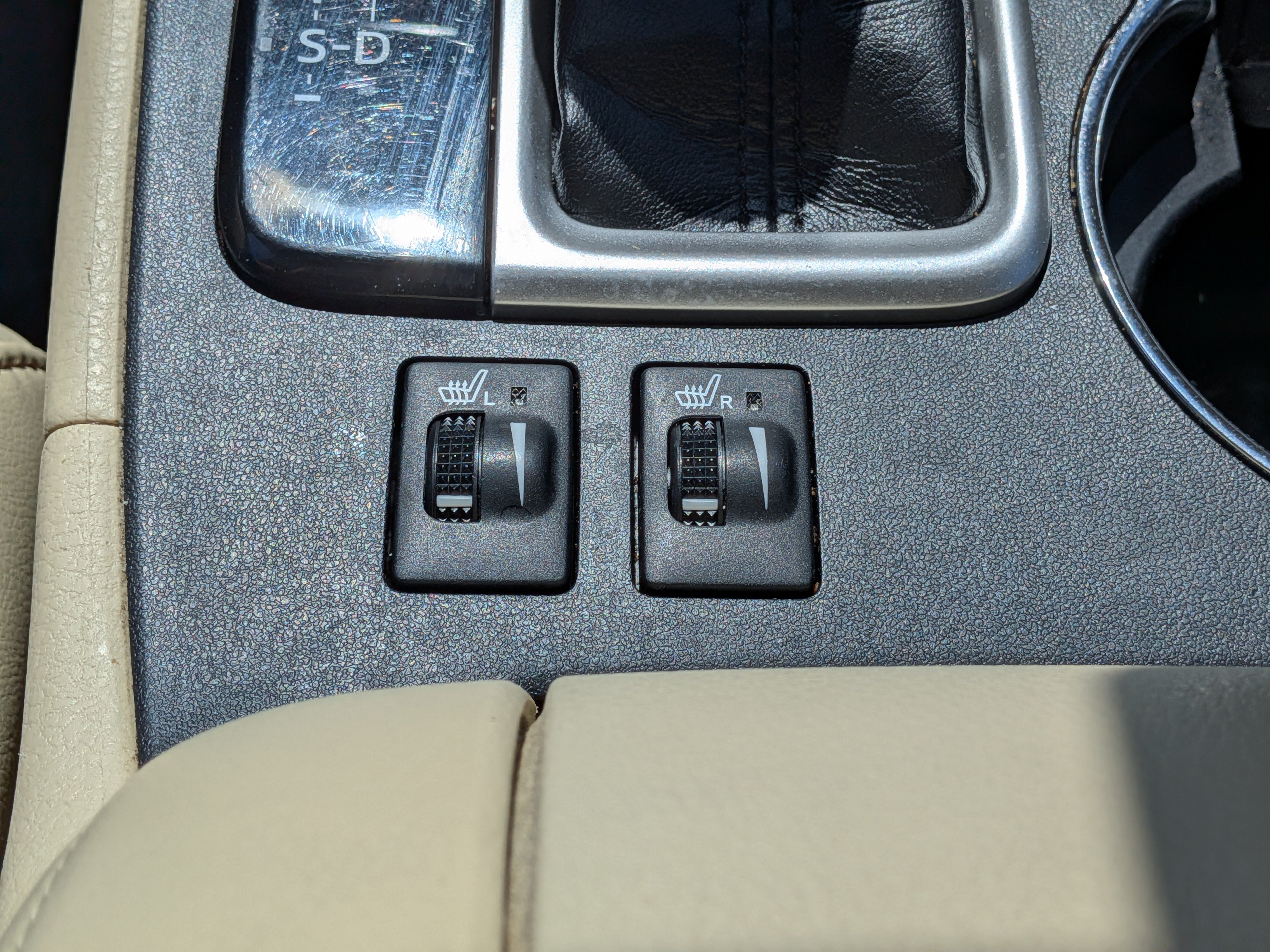 Used 2017 Toyota Highlander XLE FWD image 32