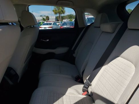 Used 2025 Honda HR-V LX image 16