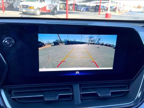 Used 2025 Chevrolet Trax RS w/ Sunroof Package image 27