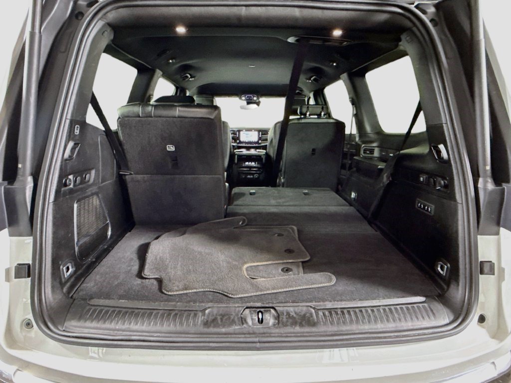 Used 2024 Jeep Wagoneer Series III AWD/4WD image 34