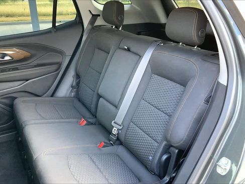 Used 2020 GMC Terrain SLE w/ Driver Convenience Package FWD image 21