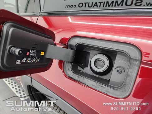 New 2025 Jeep Grand Cherokee Limited w/ Black Appearance Package image 35