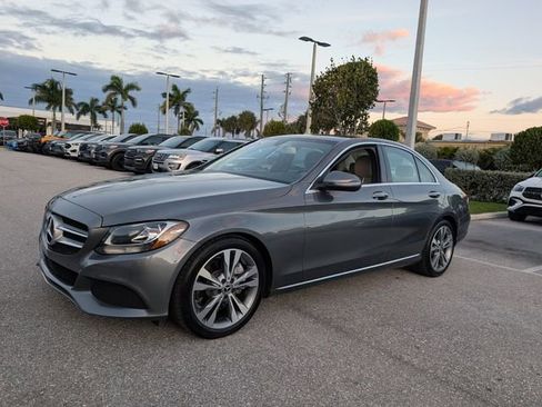 Used 2018 Mercedes-Benz C 300 Sedan image 3