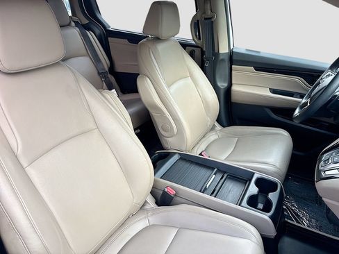 Used 2023 Honda Odyssey Touring image 31