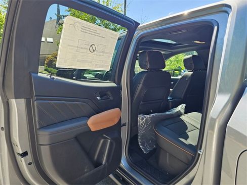 New 2025 GMC Canyon AT4 w/ Nightfall Edition image 13