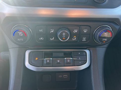 Used 2023 GMC Acadia SLE w/ Driver Convenience Package image 19