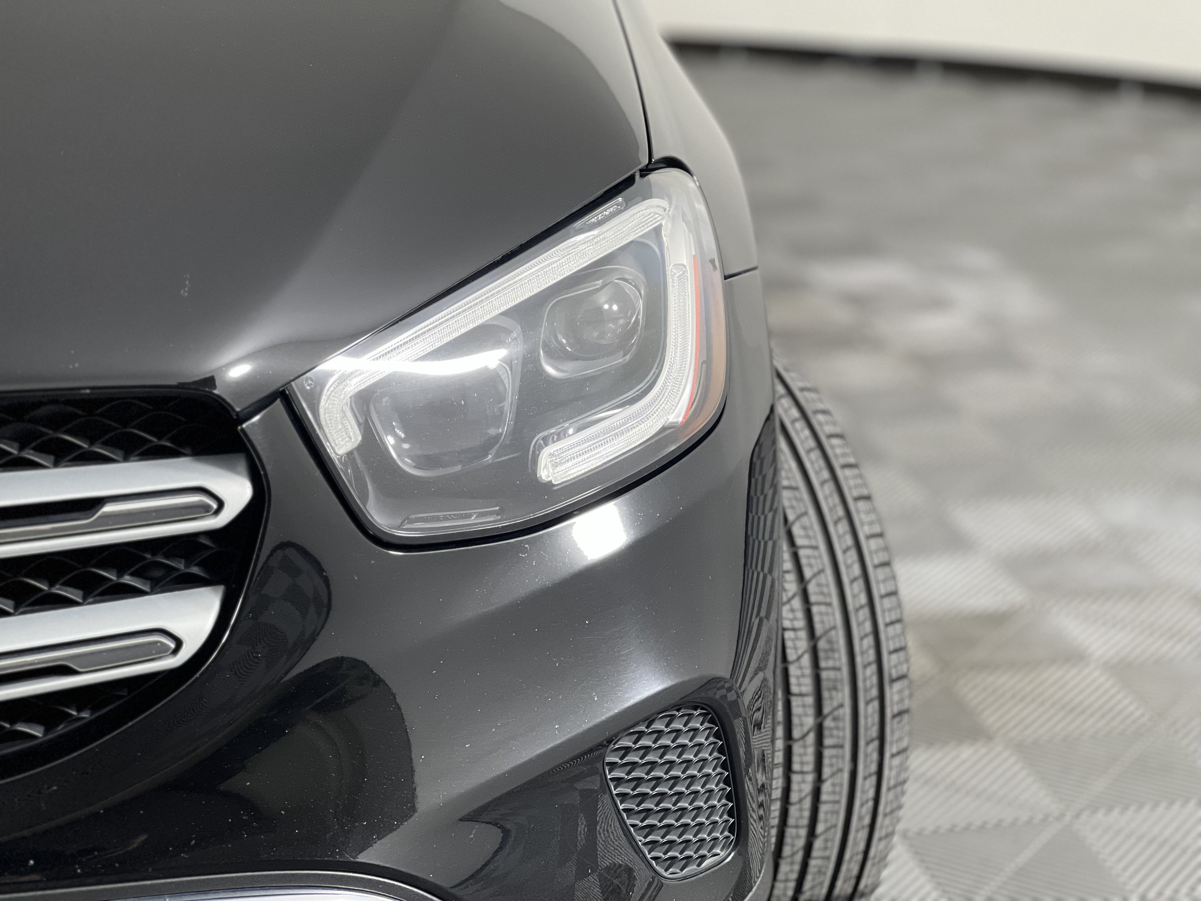 Used 2020 Mercedes-Benz GLC 300 4MATIC image 7