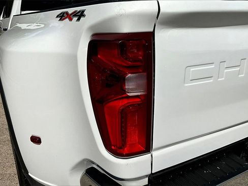 Used 2021 Chevrolet Silverado 3500 LTZ w/ LTZ Texas Edition image 24