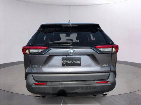 Used 2024 Toyota RAV4 XLE FWD image 4