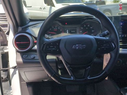 Used 2024 Chevrolet Trax RS w/ Driver Confidence Package FWD image 20