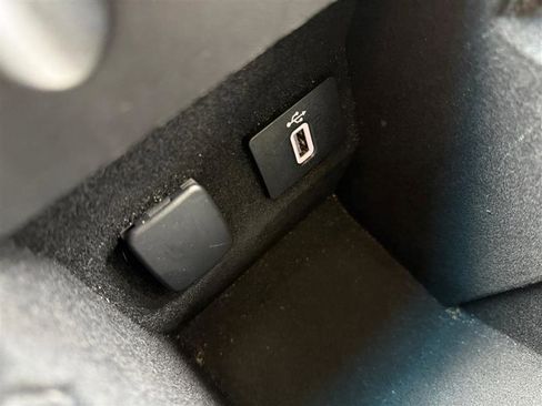 Used 2019 Lincoln MKZ Reserve image 25