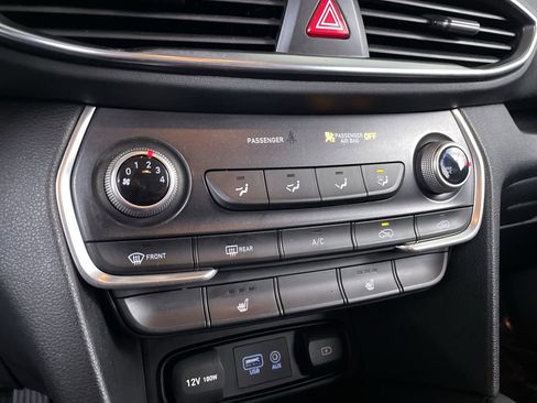 Used 2019 Hyundai Santa Fe SEL image 17