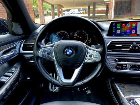 Used 2018 BMW 750i xDrive image 20