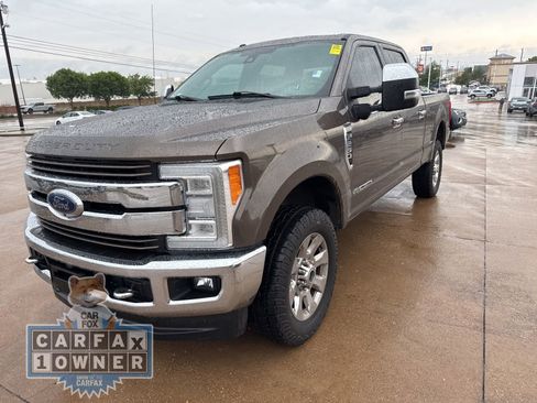 Used 2017 Ford F250 King Ranch w/ King Ranch Ultimate Package AWD/4WD image 3