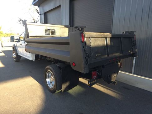 Used 2017 Ford F550 4x4 Crew Cab Super Duty image 4