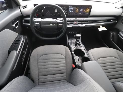 Used 2025 Kia K4 EX FWD image 6
