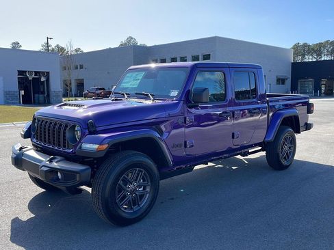 New 2026 Jeep Gladiator Sport image 3