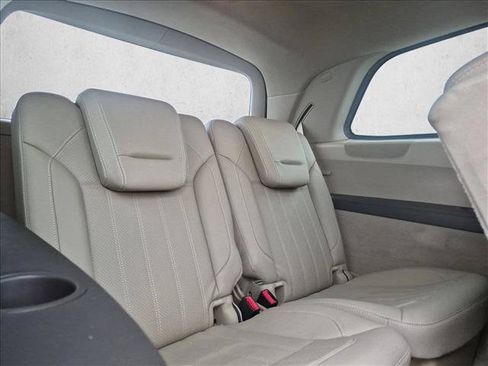 Used 2015 Mercedes-Benz GL 450 4MATIC image 22