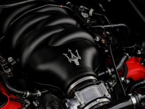 Used 2018 Maserati GranTurismo Sport image 93