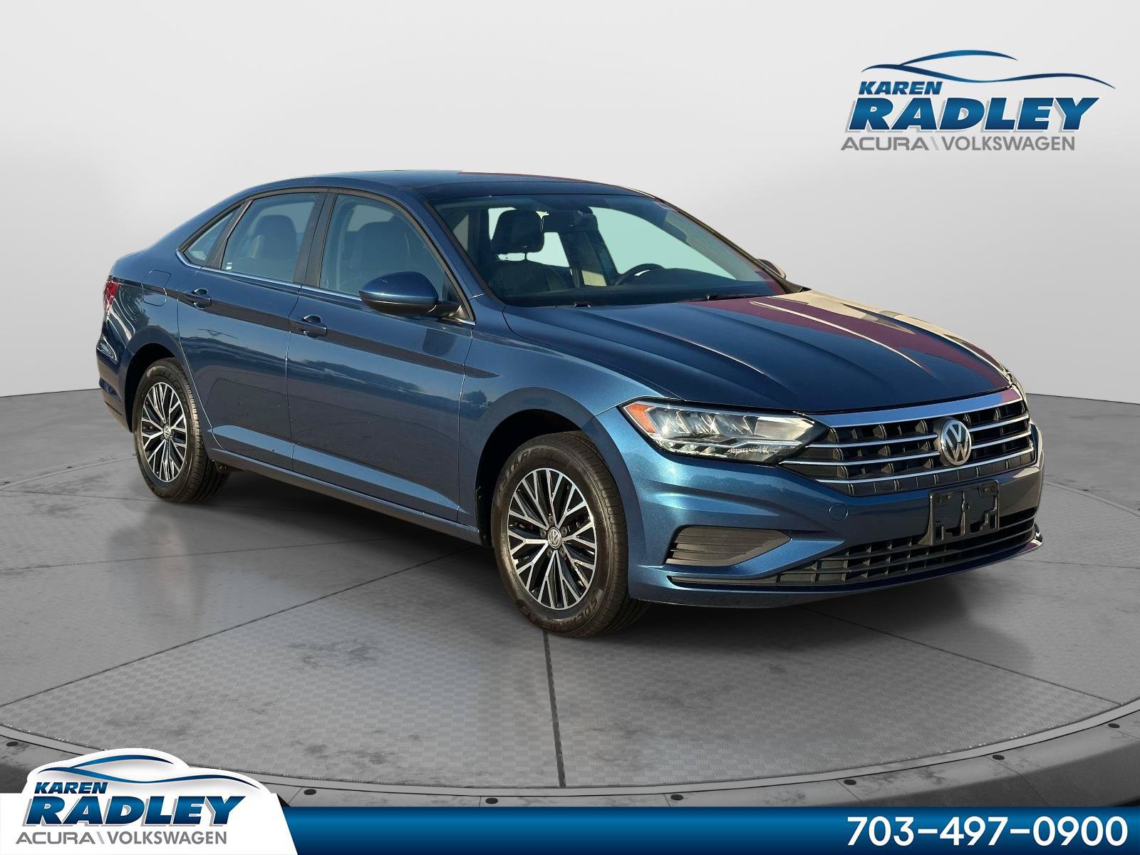 Certified 2020 Volkswagen Jetta SE FWD image 1