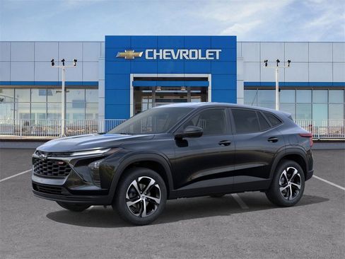 New 2026 Chevrolet Trax RS image 2