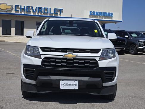 Used 2021 Chevrolet Colorado LT RWD image 2