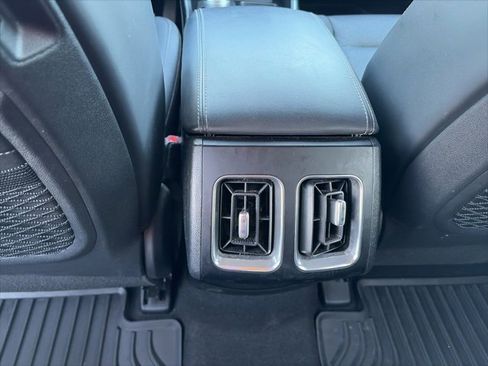 Used 2023 Kia Sorento EX image 13