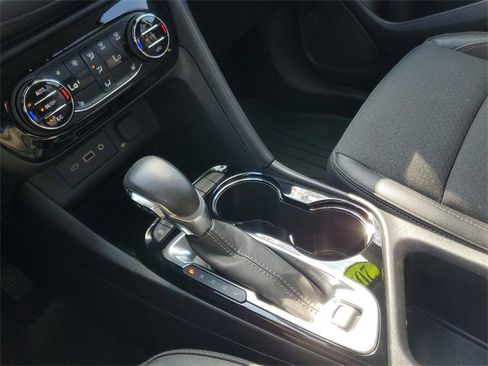 Certified 2021 Buick Encore GX Select image 26