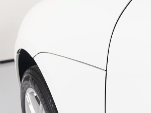 Certified 2026 Porsche Macan AWD/4WD image 42