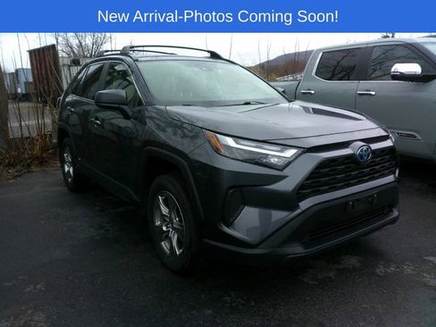 Used 2023 Toyota RAV4 LE image 1