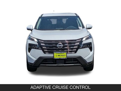 New 2026 Nissan Rogue SV FWD image 4