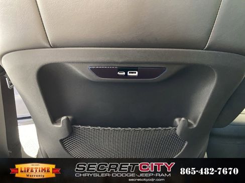 New 2026 Chrysler Pacifica Limited w/ S Appearance Package image 28